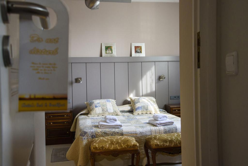 Anita'S Bed And Breakfast Βαρκελώνη Εξωτερικό φωτογραφία